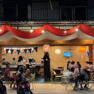 Tay Table and Toast -