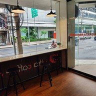 บรรยากาศ Ultra Coffee Roasters  อาคารบางกอกสหประกันภัย (BUI)