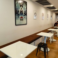 บรรยากาศ Ultra Coffee Roasters  อาคารบางกอกสหประกันภัย (BUI)