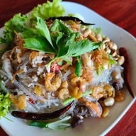 ครัวดีแตก (ลาบ อีสาน-เหนือ ต้มแซ่บ ส้มตำ)