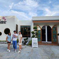 หน้าร้าน Snow House Cafe จตุจักรชลบุรี