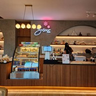 บรรยากาศ Snow House Cafe จตุจักรชลบุรี