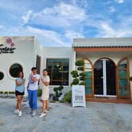 หน้าร้าน Snow House Cafe จตุจักรชลบุรี