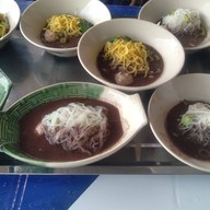 ก๋วยเตี๋ยวเรือจ่าปุ๋ม