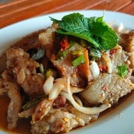 ครัวดีแตก (ลาบ อีสาน-เหนือ ต้มแซ่บ ส้มตำ)