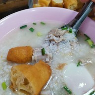 เมนูของร้าน ข้าวต้มกระดูกหมู แยกหมอมี สาขา พลับพลาไชย พลับพลาไชย