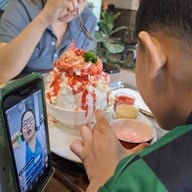 BEYOND CAFE (บียอนด์ คาเฟ่ กาแฟ เค้ก) สาขาสนามกีฬาเวสสุวรรณ