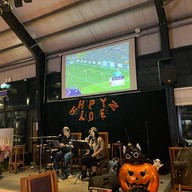 Welovewine - อาหารไทยพื้นบ้าน จีน ญี่ปุ่น ยุโรป ครบจบที่เดียว