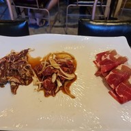 Seoul Light Korean BBQ Narathiwas - ratchanakarin road