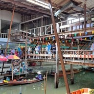 บรรยากาศ ตลาดน้ำดำเนินสะดวก