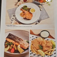 เมนู MoMo Cafe Marriott Sathorn Vista