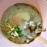 โจ๊กหมู-ก๊วยเตี๋ยวหมูไร้เทียมทานพญาไท 1