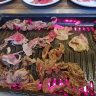 Seoul Light Korean BBQ Narathiwas - ratchanakarin road