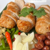 อะโลฮา! ข้าวไก่เทอริยากิ ข้าวไข่เจียวทรงเครื่อง เมี่ยงกุ้ง เมี่ยงหมูสามชั้น ประชาอุทิศ 90