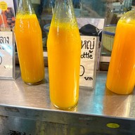 LUKSOM ORANGE JUICE 100 % Jatujak