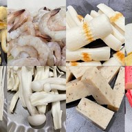 ยำตามสั่ง หน้าแฟลตเคหะเกาะสิเหร่