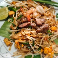 ผัดไทย อนุบาล