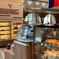 Away Coffee & Co. สาขาโรงแรมบุรีศรีภู