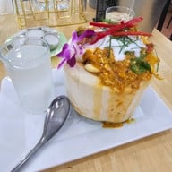 เมนูของร้าน ผ่องพรรณกุ้งเผา ตลาดกลางอยุธยา