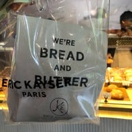 Eric Kayser เซ็นทรัลอีสต์วิลล์