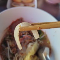 เมนูของร้าน ก๋วยเตี๋ยวเจ้สั้นต้มยำมะนาว