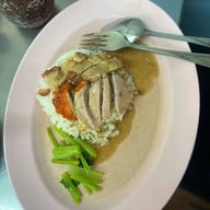 แสงทอง สุทธิสาร 35