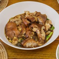 ขาหมูคาเฟ่ (สูตรฮ่องเต้)