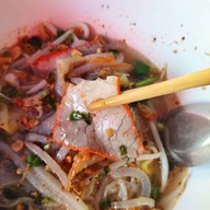 เมนูของร้าน ก๋วยเตี๋ยวเจ้สั้นต้มยำมะนาว