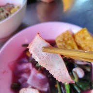 เมนูของร้าน ก๋วยเตี๋ยวเจ้สั้นต้มยำมะนาว