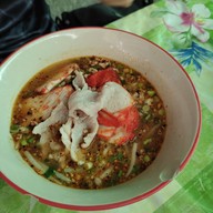 เมนูของร้าน ก๋วยเตี๋ยวต้มยำแม่น้อย