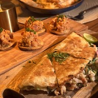 Sea la Vie Beach Bar and Bistro