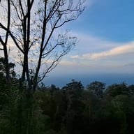 ผาตรอมใจ