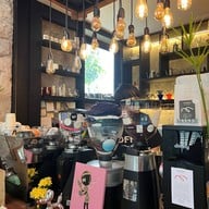 ร้านลุงป้าบ้านล่าง1991