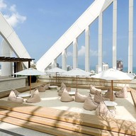 Rooftop Bar Arbour Hotel and Residence