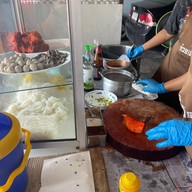 ก๋วยเตี๋ยวลุงนำ