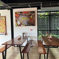 ร้านลุงป้าบ้านล่าง1991