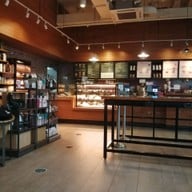 บรรยากาศ Starbucks Shell Nakhon Chai Si