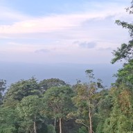 ผาตรอมใจ