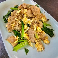 เมนูของร้าน หนึ่งราดหน้ายอดผัก สาขา 9 สาขา 9 เคหะพระราม 2