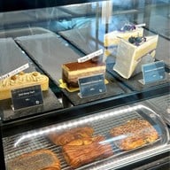 Black and Milk ศรีราชา