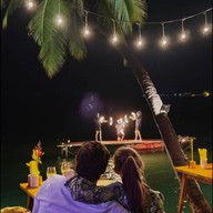 Sea la Vie Beach Bar and Bistro