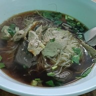 พิณ-แพร ก๋วยเตี๋ยวเป็ดเจ้าเก่า