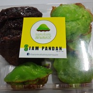 ขนมครกใบเตย สยามสแควร์ซอย 9