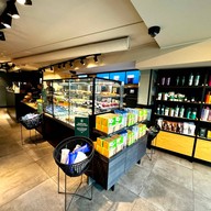 บรรยากาศ Starbucks Luzern kapellbrücke
