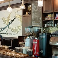 ร้านกาแฟลุมพินี จันทบุรี