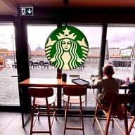 บรรยากาศ Starbucks Luzern kapellbrücke