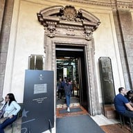 หน้าร้าน Starbucks Reserve Milan