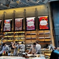 บรรยากาศ Starbucks Reserve Milan