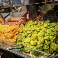 ขนมครกใบเตย สยามสแควร์ซอย 9