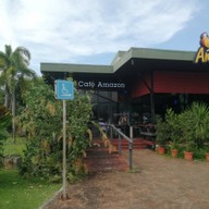 หน้าร้าน Café Amazon - DD2498 สน.หจก.สาธิตและพิทยา